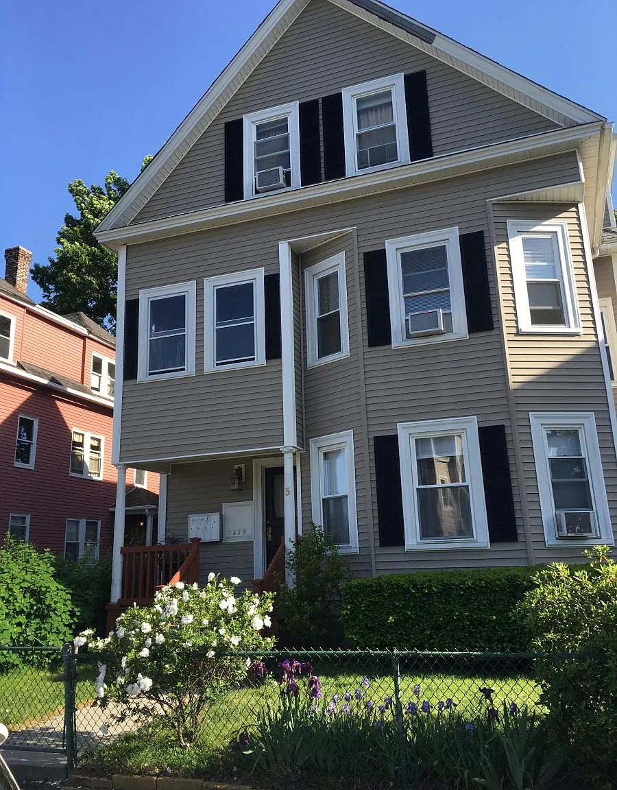 3 bed, 1150 sqft, $1,750 — Photo 2