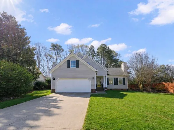 2349 Kendricks Ct, Raleigh, NC 27613