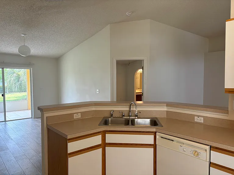 1776 Vista Lake Cir — Photo 6
