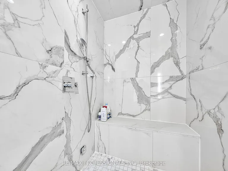 29 Avon Park Dr — Photo 29