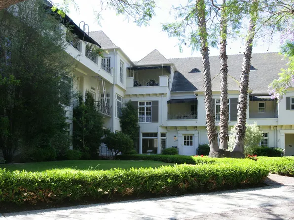 8340 De Longpre Ave APT D, West Hollywood, CA 90069