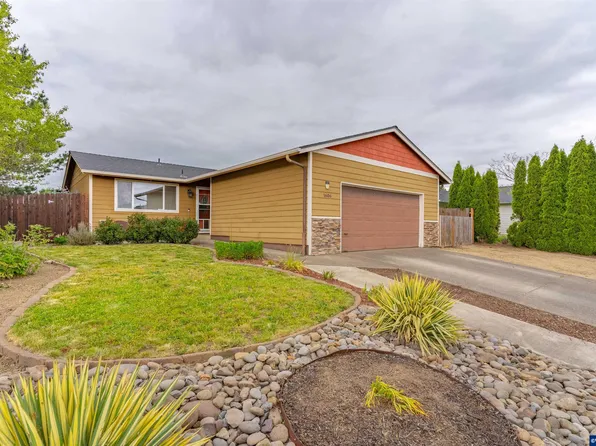 1606 SE Jonathan Ave, Dallas, OR 97338