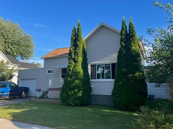 208 Bird St, Marinette, WI 54143