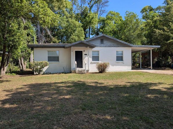 1626 Levy Ave