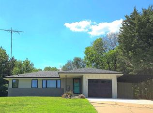 5813 N Bartley Rd, Salina, KS 67401