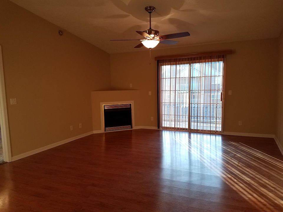 1st image of 3171 Preserve Ln #9