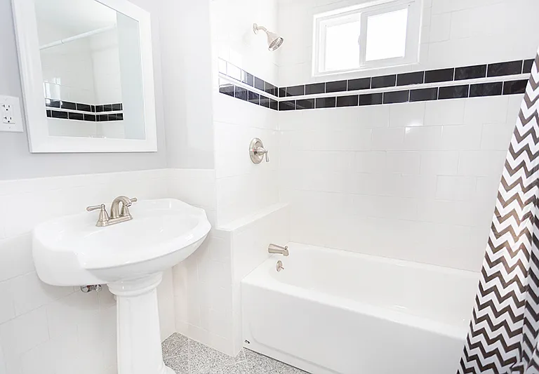 29 N Park Ave #2 — Photo 5