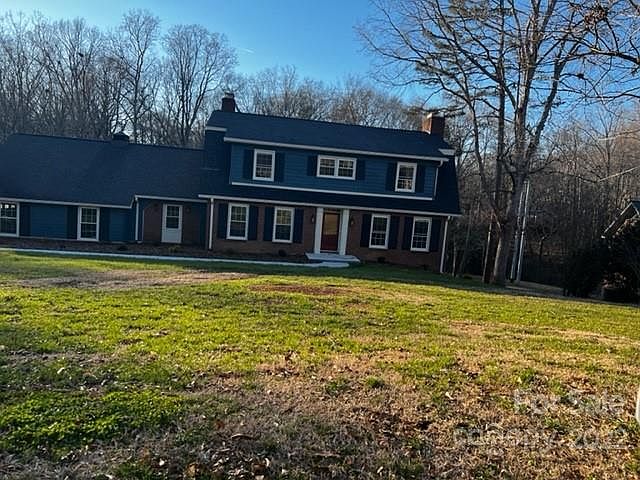 1st image of 222 Windsor Dr