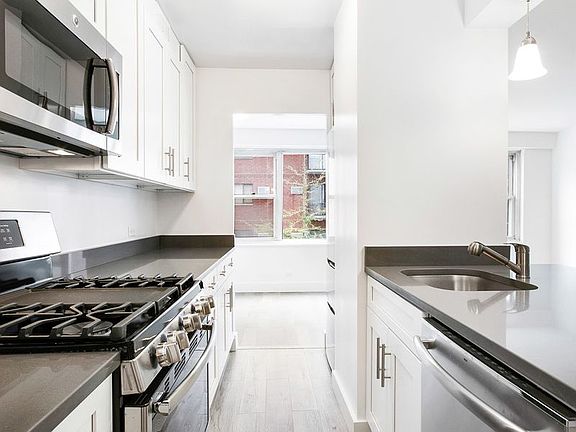 5th image of 400 E 77th St APT 4K