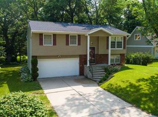 2526 Alameda St, Cedar Falls, IA