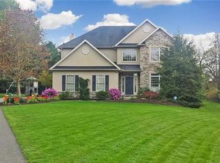 4214 Cottonwood Ct, Allentown, PA 18103