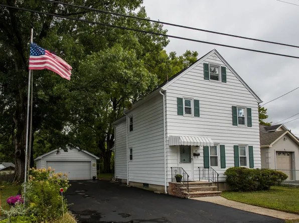 49 Haskell Ave, Haskell, NJ 07420