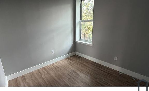4th image of 1171 Grant Ave #3E