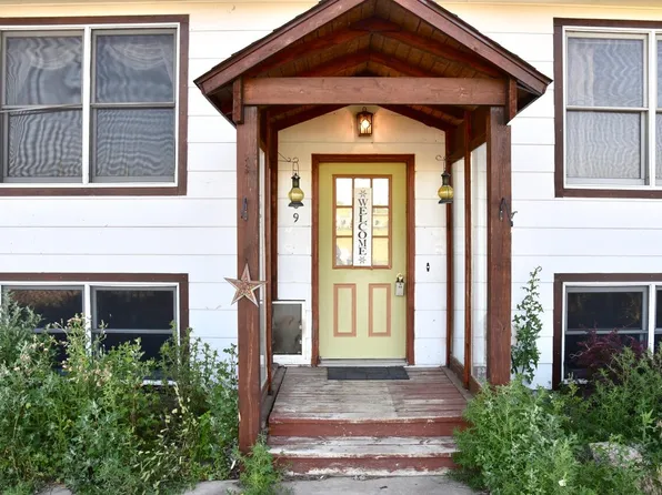 1309 N Highland Ave, Pierre, SD 57501