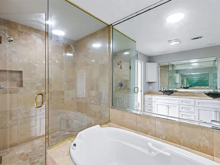 10735 Kitty Brook Dr — Photo 34