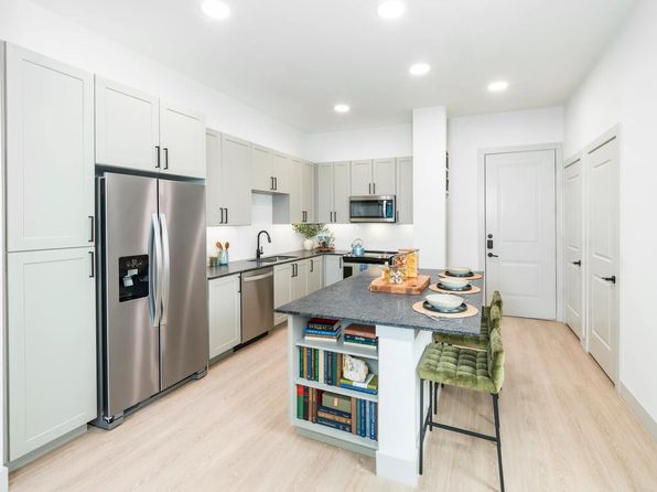 4300 N Hardin Blvd #4109