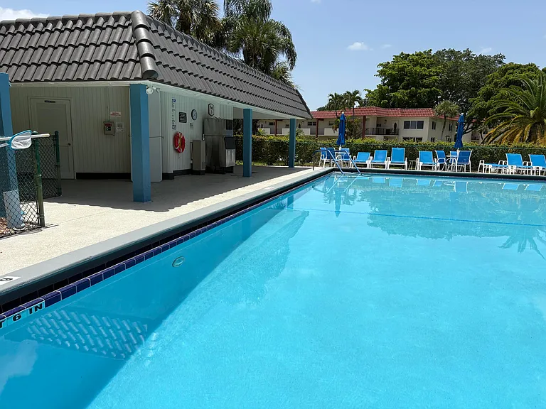 700 S Hollybrook Dr #207 — Photo 13