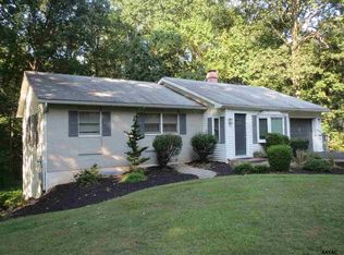 80 Village Rd, Etters, PA 17319