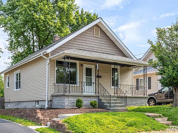 2nd image of 7721 Weaver Ave