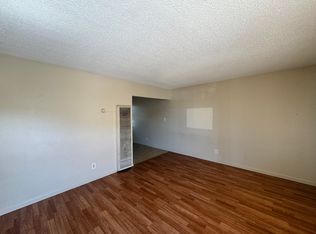 213 N 3rd Ave APT 9, Barstow, CA 92311