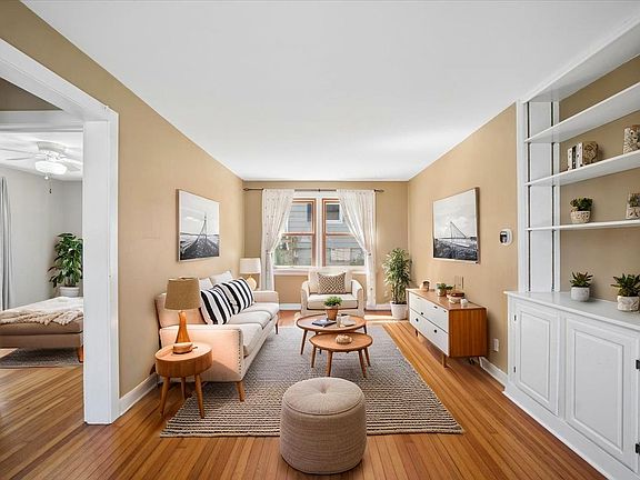 3rd image of 25 Mosedale St