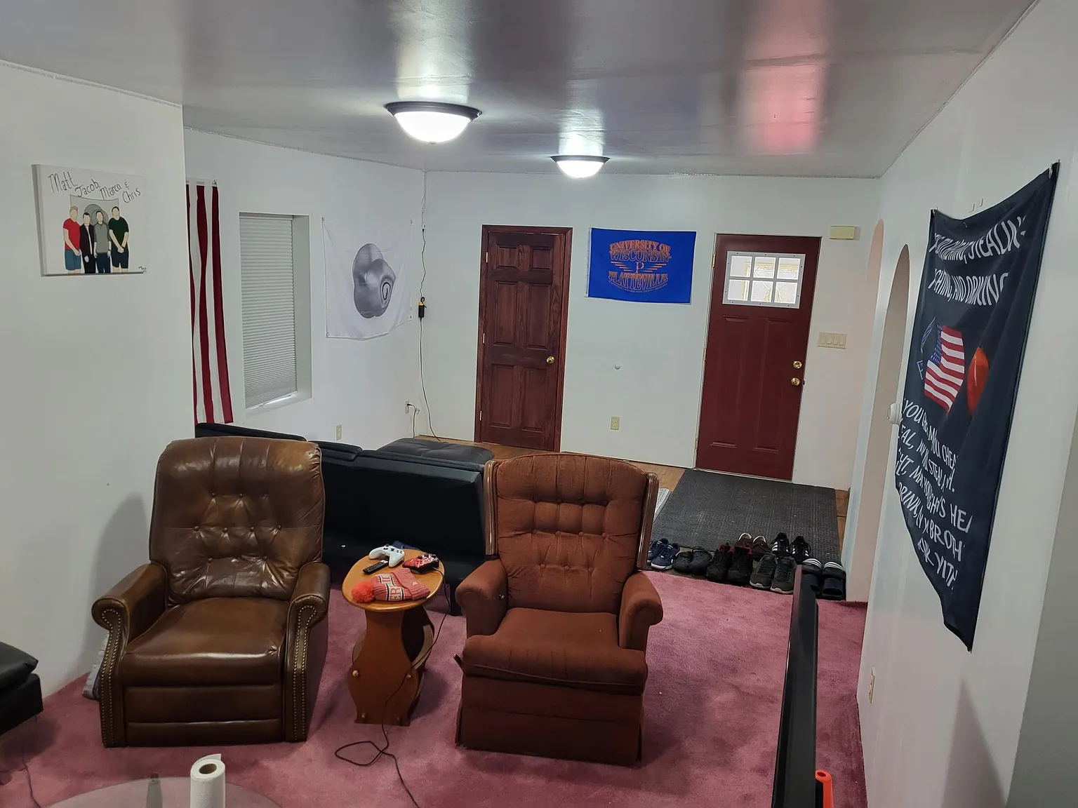 4 bed, 3000 sqft, $2,000 — Photo 3