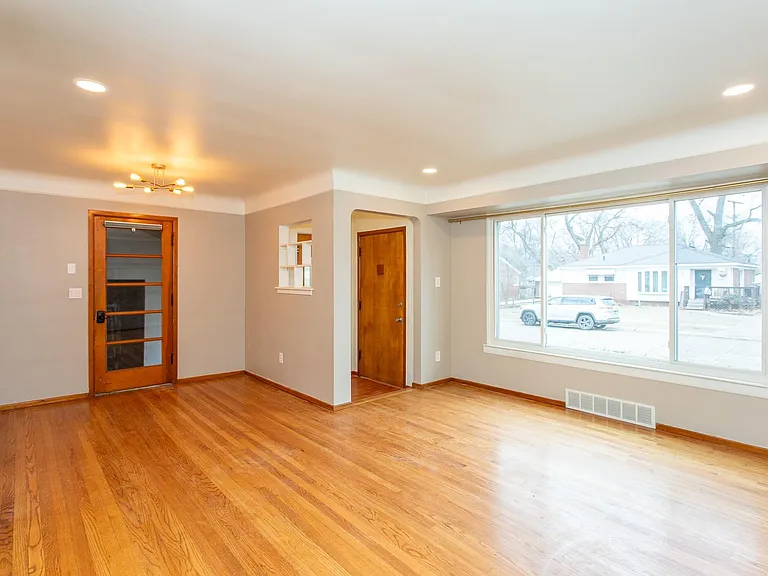 8501 Northfield Blvd — Photo 7