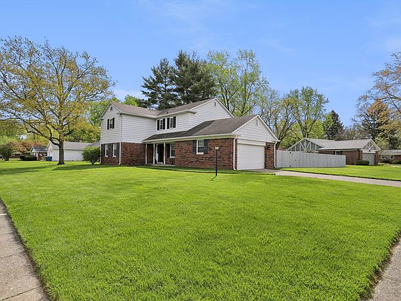 2nd image of 1209 Darby Ln