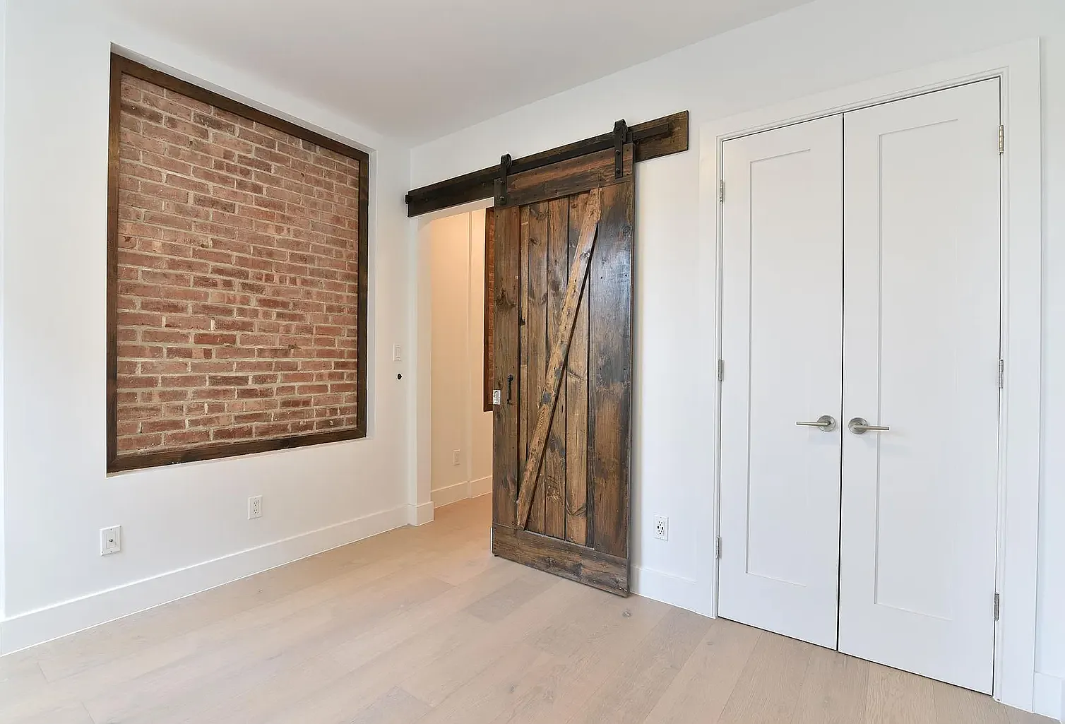 514 East 12th Street — Photo 3