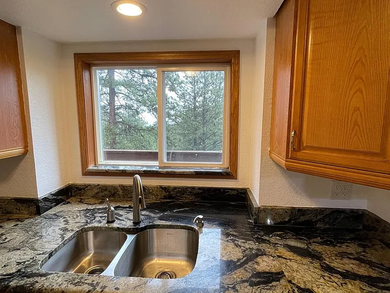 687 Crescent Lake Rd — Photo 8