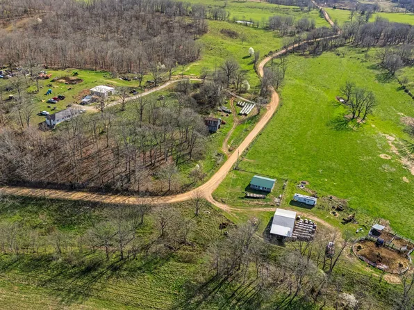 1499 County Road 380, Koshkonong, MO 65692