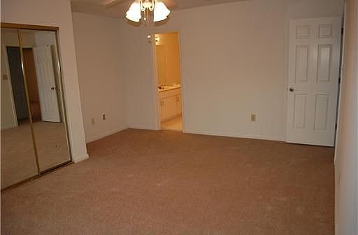 5th image of 107 E Sudbury Way