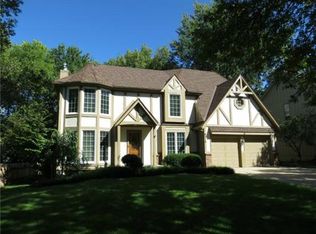 8519 Hall St, Lenexa, KS 66219