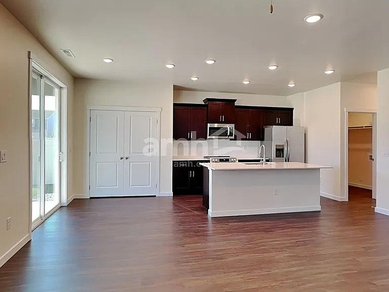 9380 W Shumard St — Photo 4