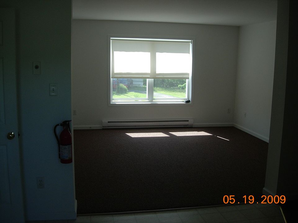 2nd image of 20 Beers St APT B