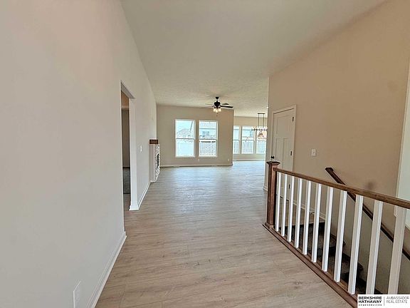 4th image of 7712 S 199th St