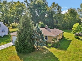 25255 Maple Ridge Rd, North Olmsted, OH 44070