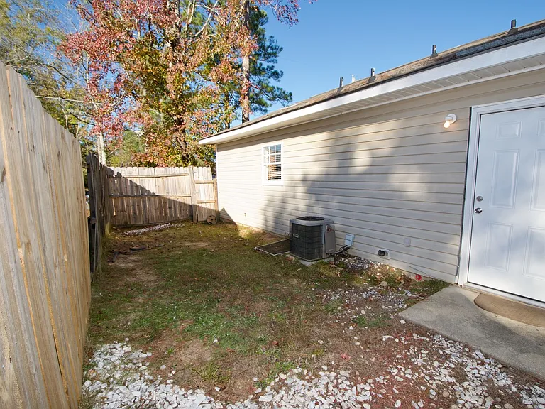 1115 Watwood Ave — Photo 13