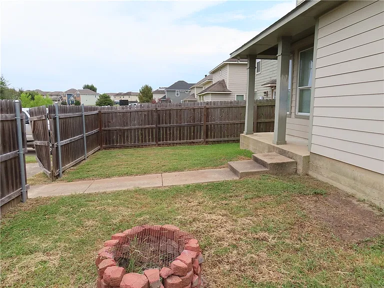 4107 McFarland Dr — Photo 9