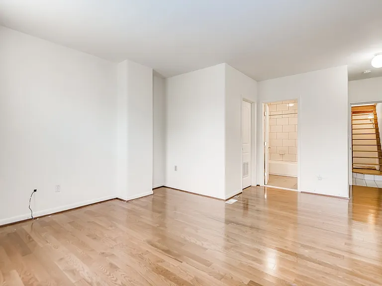 1127 S Hanover St — Photo 9