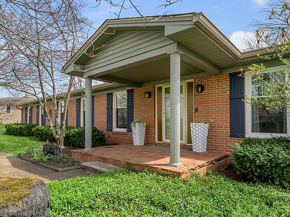 5th image of 133 Vincewood Dr