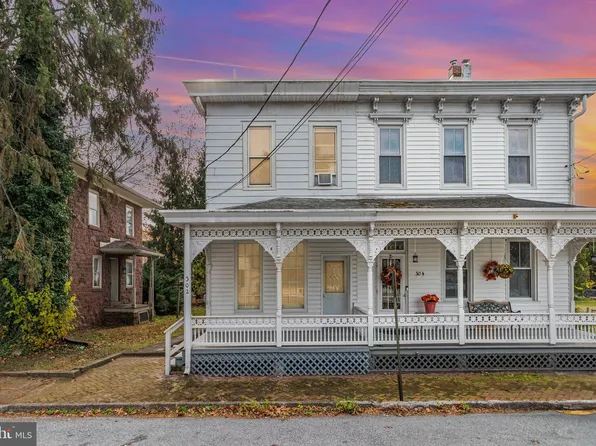 302 Juniata St, Dauphin, PA 17018