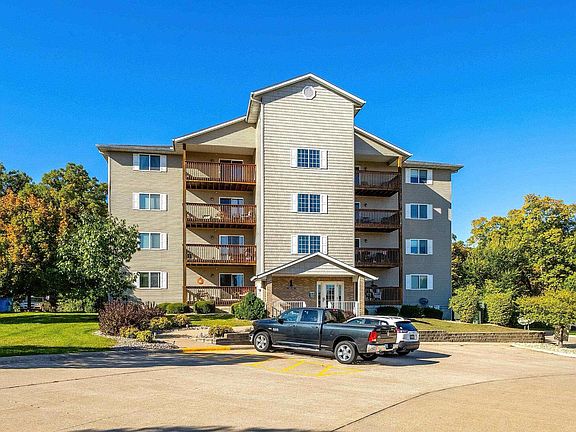 2nd image of 4026 Creek Hill Dr