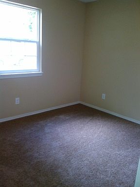 4th image of 1114 NW D St APT 4