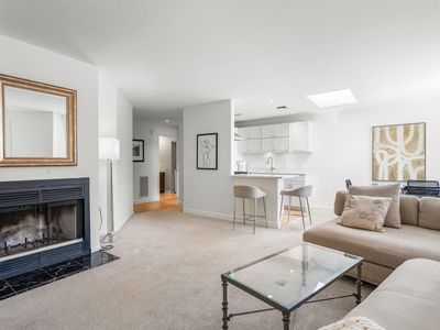 97 Anderer Ln APT 308, West Roxbury, MA, 02132
