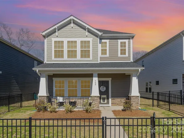 500 Cranford Dr #73, Pineville, NC 28134