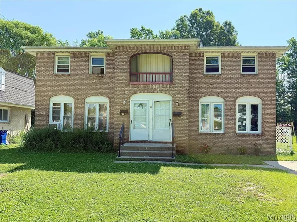 90 E Summerset Ln, Buffalo, NY 14228