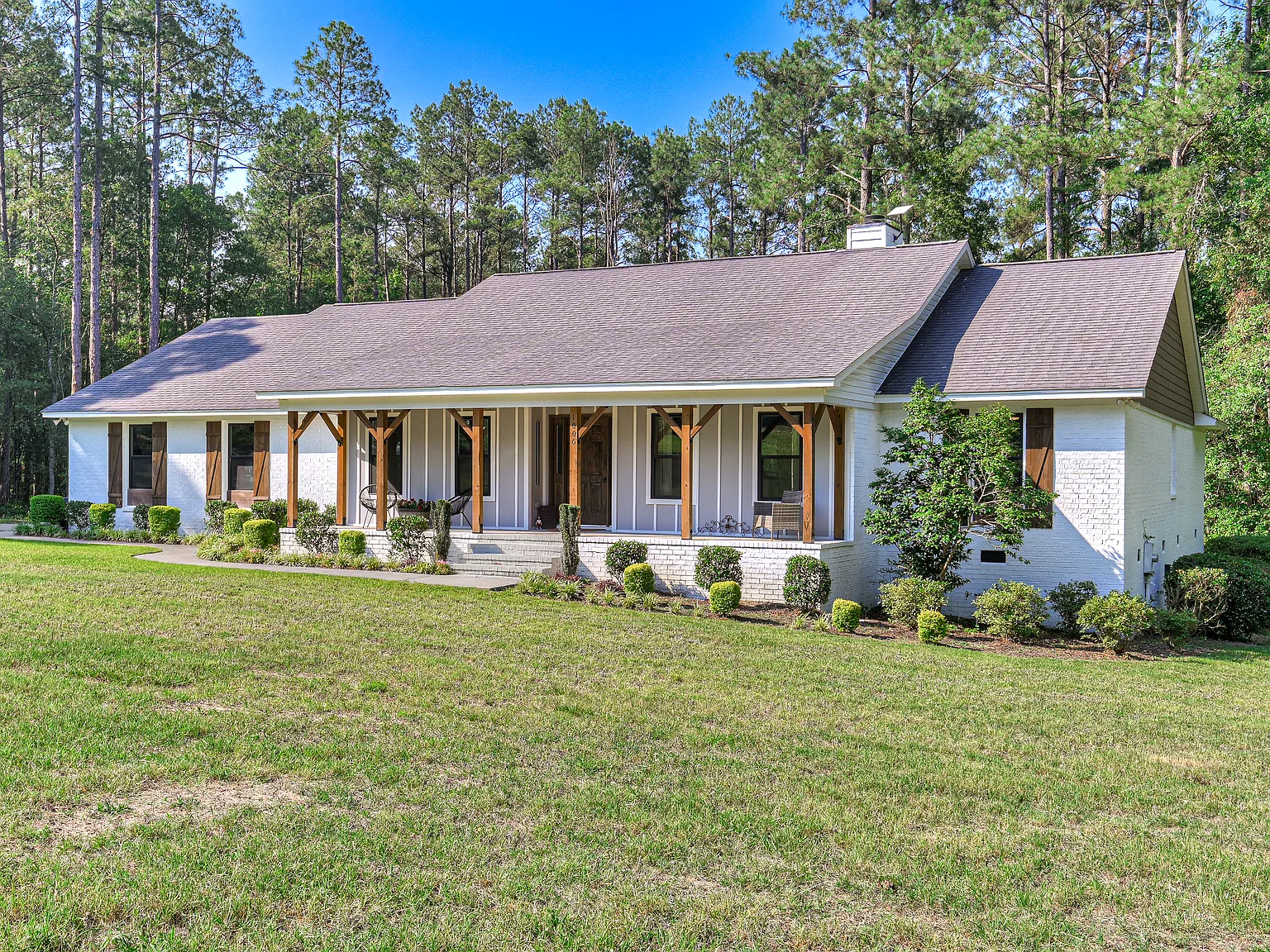 4 bed, 2.5 bath, 2525 sqft, $3,100 — Photo 3