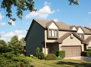 643 Edwards Ave, Dundee, IL 60118