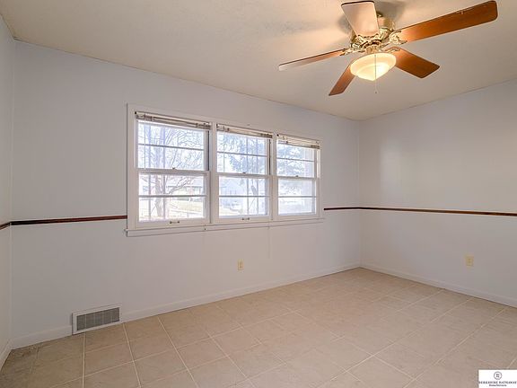 5th image of 2524 S 50th St